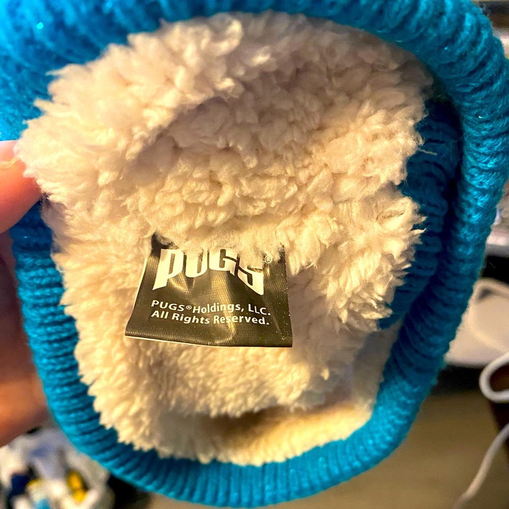 Pugs headband/ear warmer.had sparkle in it that is not showing in picture.